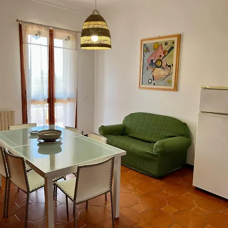 Apartment Letizia &